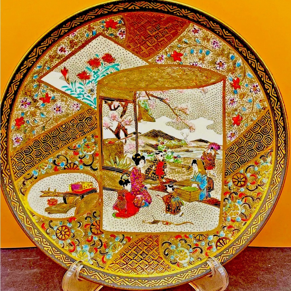 Japanese Meiji Satsuma Plate w/ fine Decorations, Signed